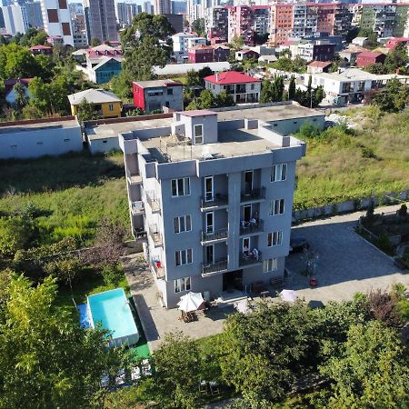 Femily Hotel In Batumi Mareti Str 2 ภายนอก รูปภาพ