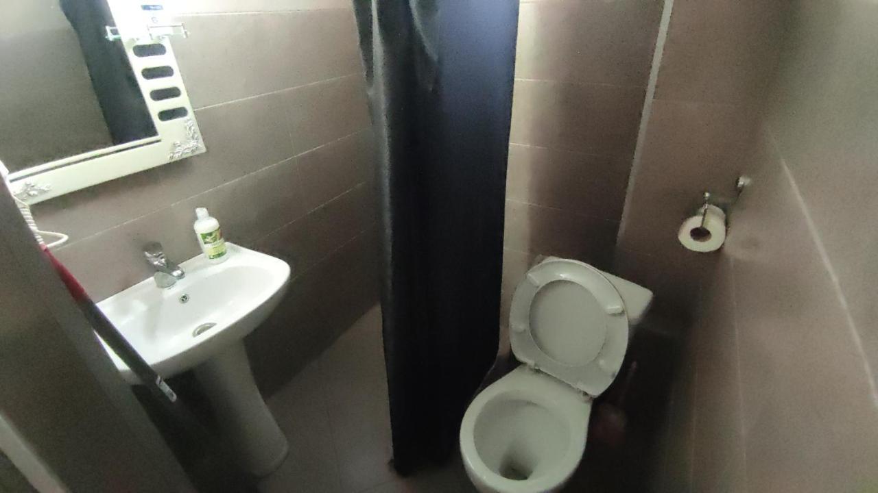 Femily Hotel In Batumi Mareti Str 2 ภายนอก รูปภาพ